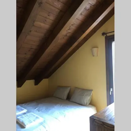 Acogedor Y Familiar Duplex En Sort